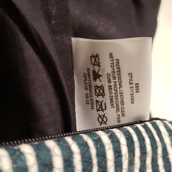 Tory Burch NEW Skirt Stripe Embossed Leather Mini NWT Women's 4 🎉HP🎉 - Picture 12 of 16